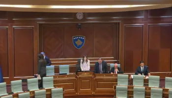 Albulena Haxhiu pranon amendamentet e Vjosa Osmanit: Presidenti të zgjidhet nga populli