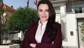 AMBASADA BRITANIKE REAGON PER BALLUKUN