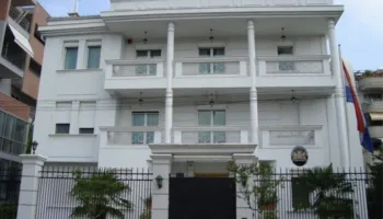 Ambasada holandeze reagon pas votimit për Ballukun: Hetim korrupsionit..