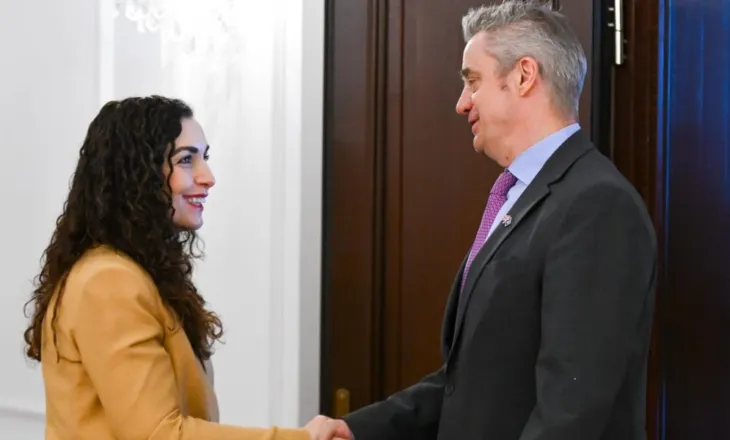 Ambasadori britanik në Prishtinë takon Osmanin: Bisedimet konstruktive, thelbësore për të gjetur zgjidhje