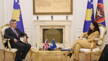 Ambasadori britanik takon Osmanin: Bisedimet konstruktive, thelbësore për të gjetur zgjidhje