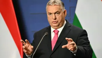 Analiza e Politico-s: Si u bë Viktor Orban miku më i mirë i Vladimir Putinit në BE