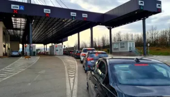 Analiza e REL: 15 marsi sjell rregulla të reja për të huajt dhe automjetet në Kosovë