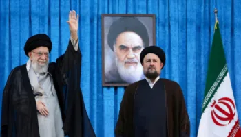Analiza e Reuters: Vdekja e Khameneit rikthen në skenë nipin e tij, a do jetë ai lideri i ri i Iranit?