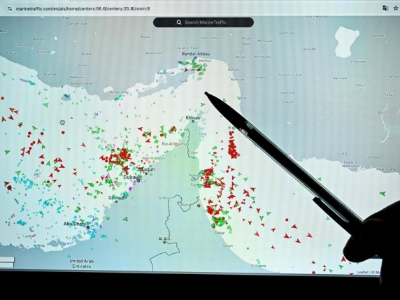 Analizë/ Ngushtica e Hormuzit në paralizë historike, ekonomia globale në tension