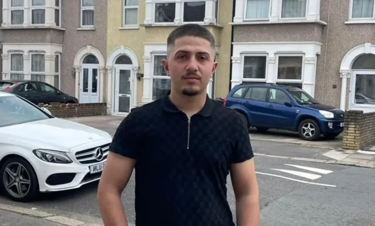 Angli/ Po ndihmonte në çmontimin e skelave, 19-vjeçari shqiptar bie nga lartësia, humb jetën në vend (EMRI)