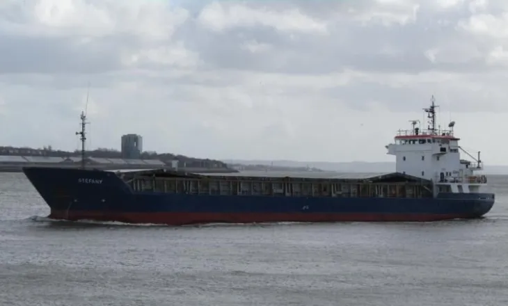 Anija largohet pa leje nga porti i Durrësit, nis procedim penal për kapitenin turk