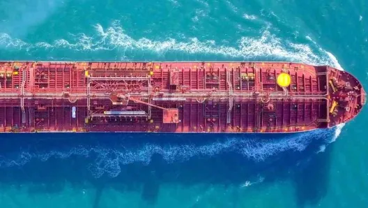 Anijet cisternë: Si funksionojnë gjigantët detarë të bllokuar në Hormuz