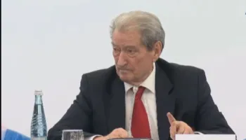 “Antireforma kritere, vjedhjen dhe votën”, Berisha- Ramës për “Territorialen”: Me një të rënë të lapsit zhduku komunat