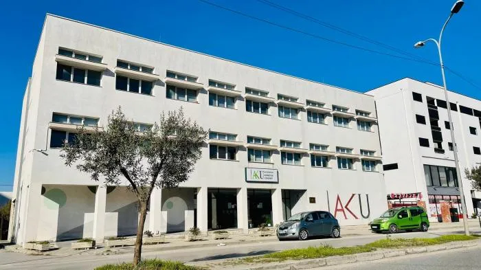 Arrestohet ish-drejtori i AKU në Durrës, kërcënoi punonjësit