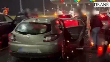 Arrestohet në Tiranë turku që transportonte emigrantë kundrejt 3000 euro