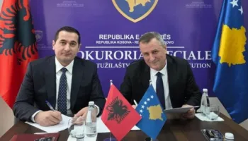 Arrihet marrëveshja/ Kosova dhe Shqipëria nënshkruajnë ujdi për krijimin e ekipeve të përbashkëta hetimore
