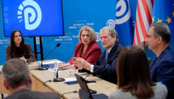 Arsimi në krizë! Berisha: Përgjysmohet numri i nxënësve, as pushtuesit nuk e shkatërruan këtë vend sa antikombëtari Rama