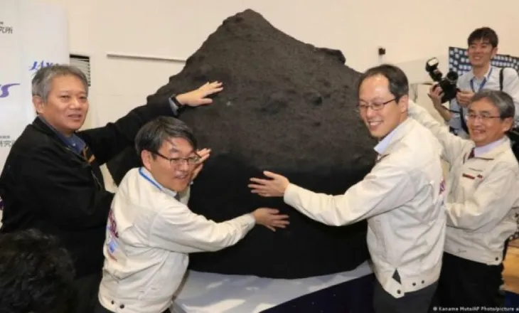 Asteroidi Ryugu ofron të pesë nukleobazat e jetës