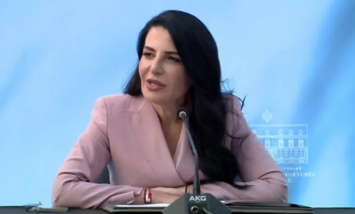 Balluku i dorëzon detyrën ministrit Enea Karakaçi: Nuk më ndihmon t’ju shoh përballë me emocion, por…