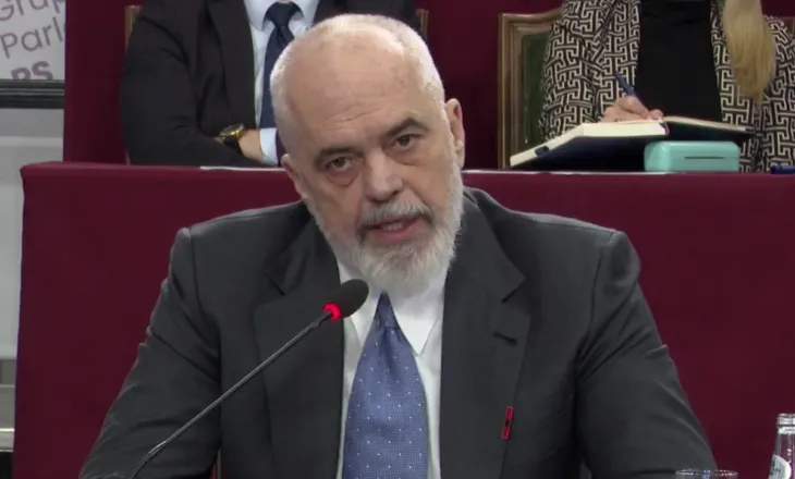 “Ballukun e bënë shtrigë që duhet djegur në turrën e druve”, Rama: U ngritën dallgët e urrejtjes, e bënë me 300 vila e 2 jahte