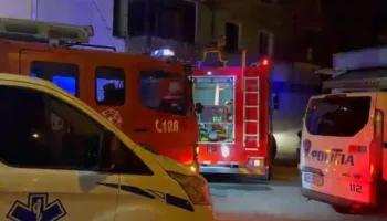 Banesa përfshihet nga zjarri, humb jetën 72-vjeçari në Tiranë