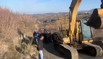 Banorët e Kurdarisë vijojnë protestat kundër ndërtimit të HEC-it: Do të rezistojmë deri në vd*kje