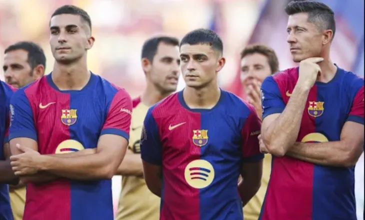 Barcelona merr vendimin befasues për dyshen Lewandowski-Torres. Njëri do të qëndrojë, tjetri do të shitet