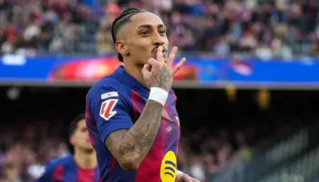 Barcelona nuk e llogarit Sevilla-n, 7 gola të shënuar në “Camp Nou”. Raphinha shënon tregolësh (video)