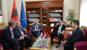Bardhi dhe Balliu takim me Ambasadorët e Kroacisë dhe Sllovakisë: Mazhoranca po minon standardet demokratike