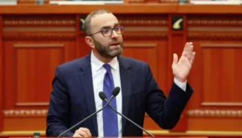 Bardhi: Kuvendi nuk është shtëpia private e Ramës dhe Ballës! Sot ishte dita t’i kërkonit ndjesë shqiptarëve