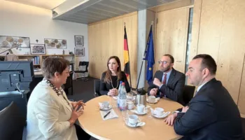 Bardhi takohet me zyrtaren e CDU në Berlin: Lufta kundër korrupsionit po pengon avancimin real të Shqipërisë drejt BE!