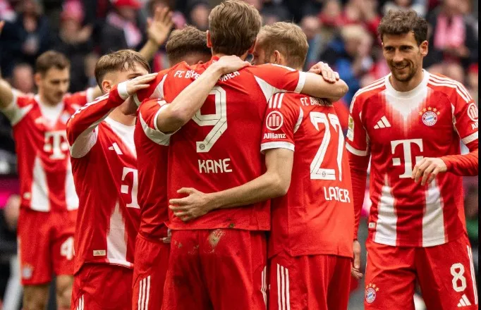 Bayern Munich me fitore bindëse, debuton edhe 16-vjeçari shqiptar. Leverkusen ngec ndaj vendit të fundit (video)