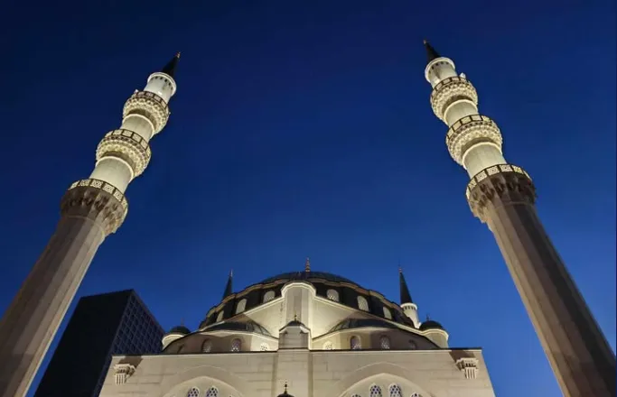 Begaj uron Fitër Bajramin: Qoftë agjërimi dhe përkushtimi juaj i pranuar!