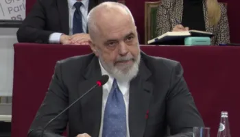 “Belinda nuk durohet lehtë…”, Rama para deputetëve: Vijën e kuqe s’e shkel për askënd, por…