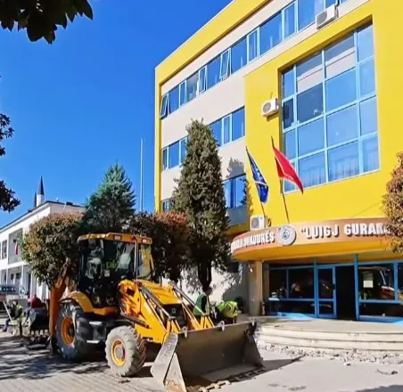 Benet Beci: Sheshi pranë Universitetit të Shkodrës po rikthehet në dinjitet