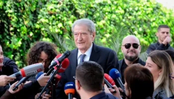 Berisha: Asgjë nuk e shpëton Ramën nga banka e të akuzuarit, shqiptarët do t’i tregojnë vendin