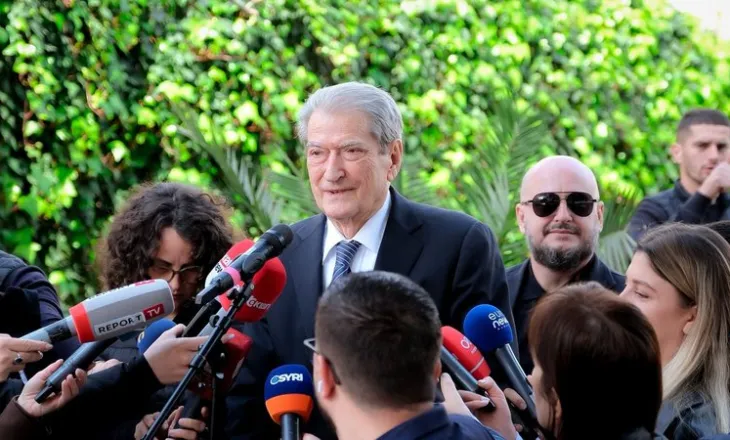 Berisha: Asgjë nuk e shpëton Ramën nga banka e të akuzuarit, shqiptarët do t’i tregojnë vendin