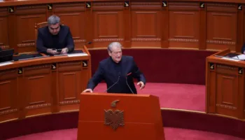 Berisha: Do votoni kokëvarur që Lubia të shkojë në burg! Koha e diktatorëve ka ikur, shqiptarët janë zgjuar