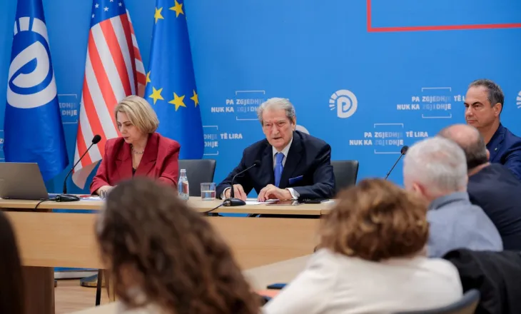 Berisha ironizon Ballukun: Midis hajdutëve, ai që vjedh më shumë konsiderohet hero