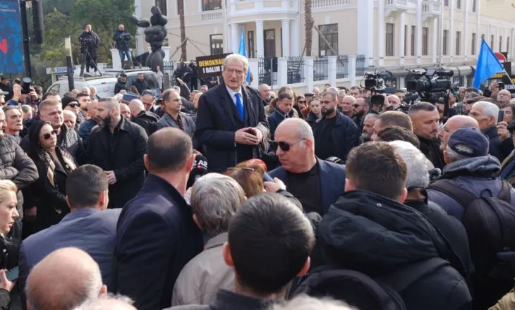 Berisha jashtë Kuvendit: Rama sot shënoi shënoi fundin dhe vetëvrasjen e tij politike