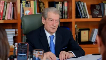 Berisha: Lubia u shfaq si heroinë duke sfiduar qytetarët. Ajo po bëhet shkak për rrënimin e të ardhmes europiane të shqiptarëve