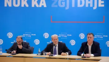 Berisha me deputetët: Rama bëri thirrje lufte nga Kuvendi, koha që t’i përgjigjemi me revoltë popullore