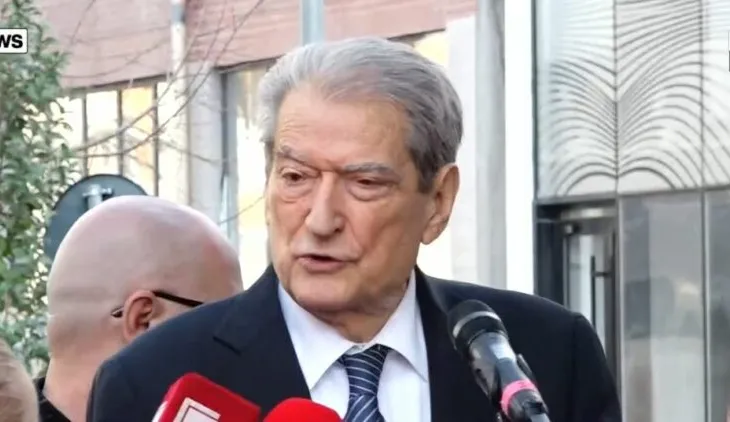 Berisha nga SPAK: Prokurori i Përgjithshëm i lëpiu çizmet Irena Gjokës