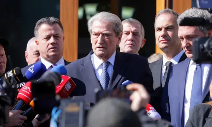 Berisha njofton protestën e radhës: Më 22 mars, e gjithë Shqipëria në rrugët e Tiranës!