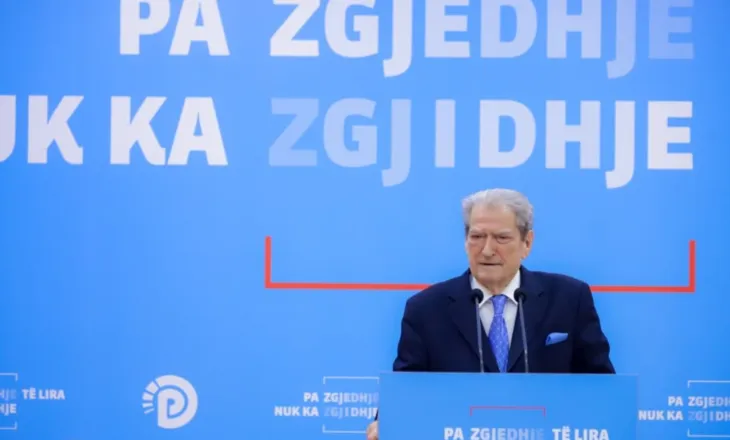 Berisha: Parlamenti ka mbyllur dyert vetëm që shqiptarët të mos dëgjojnë për grushtin e shtetit të Ramës