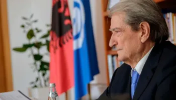 Berisha: Spiropali u shkarkua se nuk e mbronte Lubinë para të huajve! Do priten edhe koka të tjera