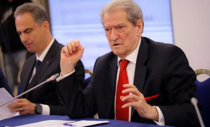 Berisha sulmon E-Albanian: Është kthyer si posta e Hazirit…