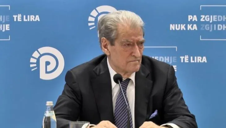 Berisha sulmon Gonzaton: Përpiqet të mjegullojë qëndrimin e PD për integrimin, sillet në Bruksel si…