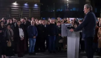 Berisha thirrje të rinjve të dalin në shesh: Vendi juaj sot ka nevojë më shumë se kurrë për guximin dhe energjinë tuaj!