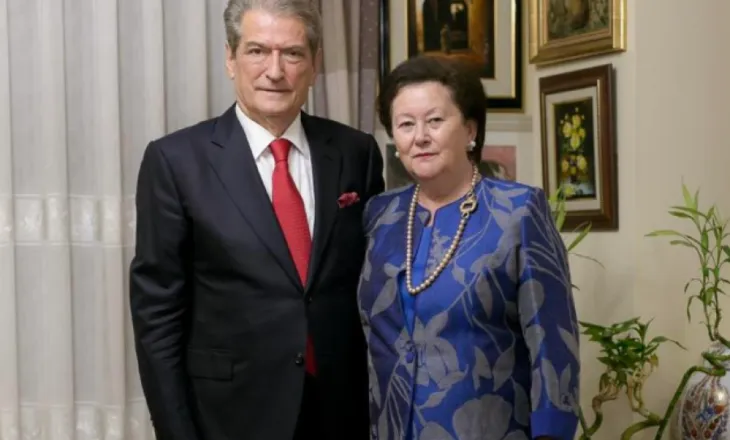 Berisha: T’i lutemi Zotit për kthimin e adhurimit të besimtarëve në mbarësi për ta, familjet e tyre dhe vendin