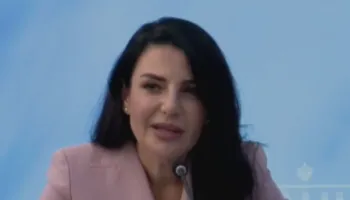 ‘Besoj tek drejtësia”-Balluku dorëzon detyrën: S’kam lidhje me korrupsionin, nuk kam as 300 apartamente, as jahte…