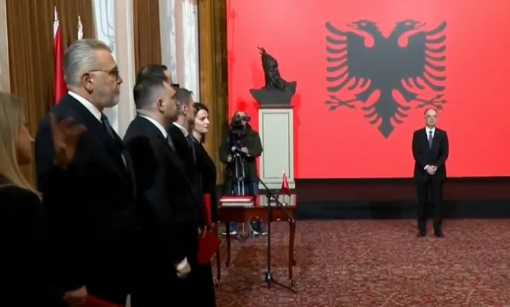 Betohen te Presidenti Begaj 7 ministrat e rinj të kabinetit qeveritar