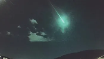 Bie meteori në Gjermani, njerëzit dalin të tmerruar nga shtëpitë