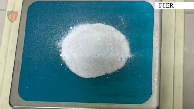 Bie në prangat e policisë 33-vjeçari/ Shiste kokainë në qytet, nga kontrolli fizik iu gjet edhe…(EMRI)